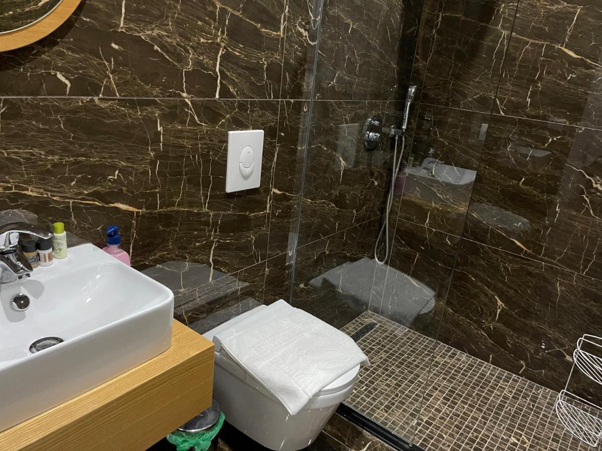 Andys Rooms Hotel Tiran Dış mekan fotoğraf