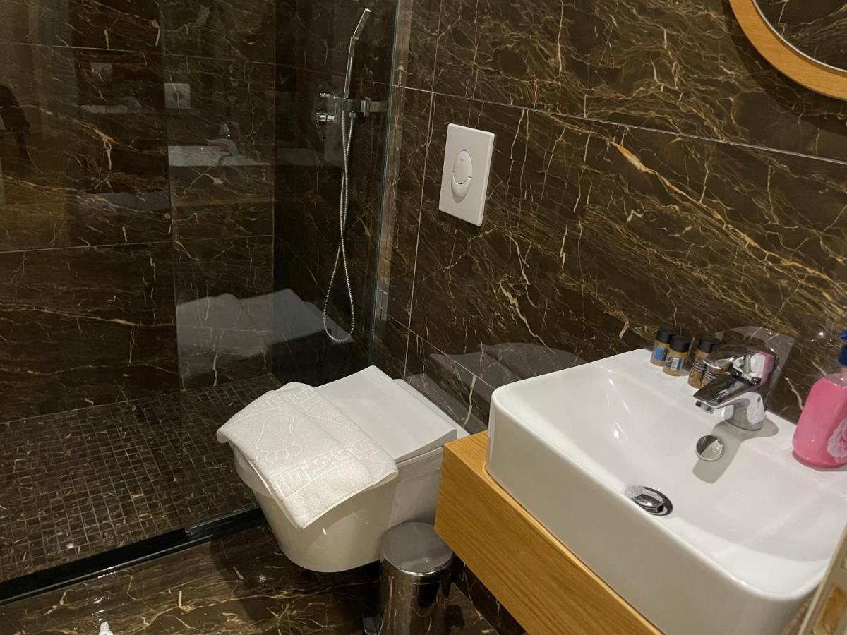 Andys Rooms Hotel Tiran Dış mekan fotoğraf